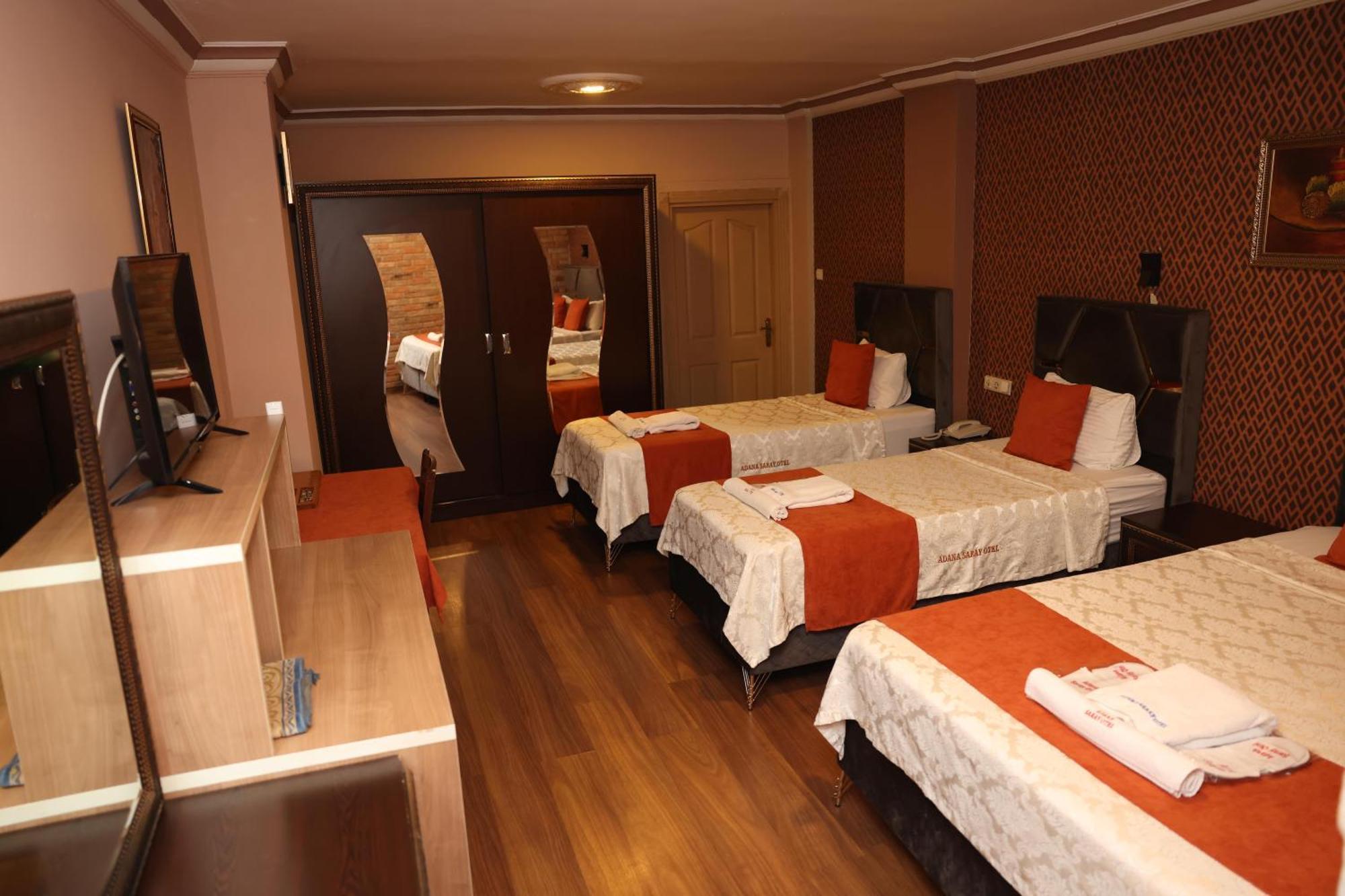 Adana Saray Hotel Exterior photo