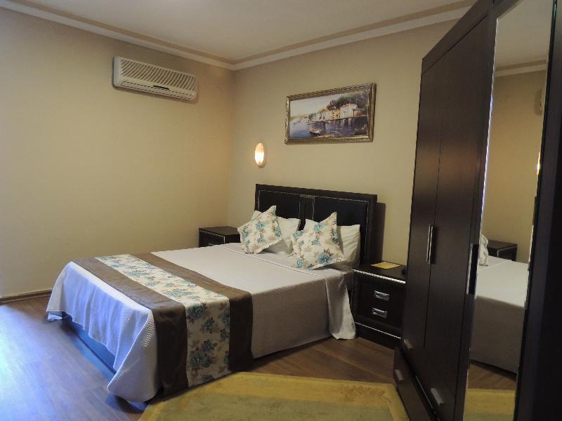 Adana Saray Hotel Exterior photo