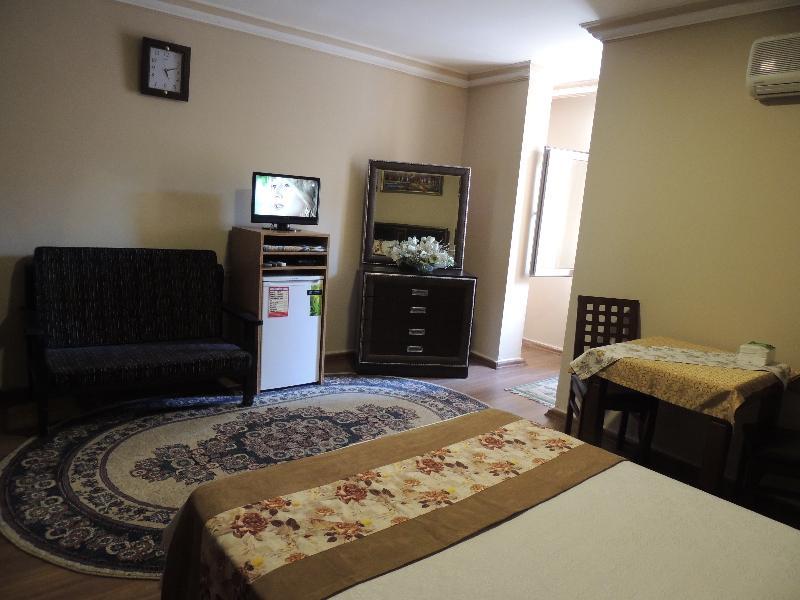Adana Saray Hotel Exterior photo
