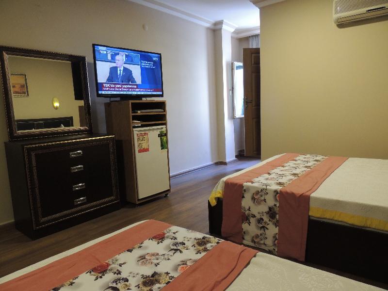 Adana Saray Hotel Exterior photo