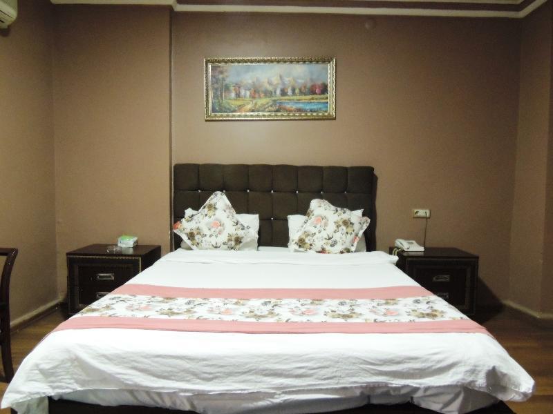 Adana Saray Hotel Exterior photo