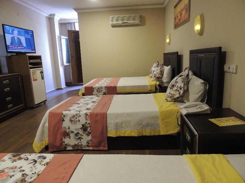 Adana Saray Hotel Exterior photo